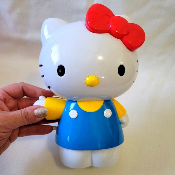 Hello Kitty Dancing Figure. Classic Super Cute Hello Kitty 8.5 inch Collectable - Picture 10 of 12